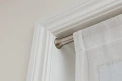 Umbra Rideaux Et Voilages Barre De Tension à Rideaux Ext. 91.4cm à 137cm D22mm Nickel -Housses de canapé Soldes barre de tension a rideaux ext 91 4cm a 137cm d22mm nickel 4