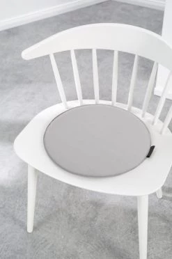 Magma Housses De Chaises Et Galettes De Chaises Galettes De Chaise Gris Clair Imitation Cuir - D.37 - Lot De 4 -Housses de canapé Soldes galettes de chaise gris clair imitation cuir d 37 lot de 4 3